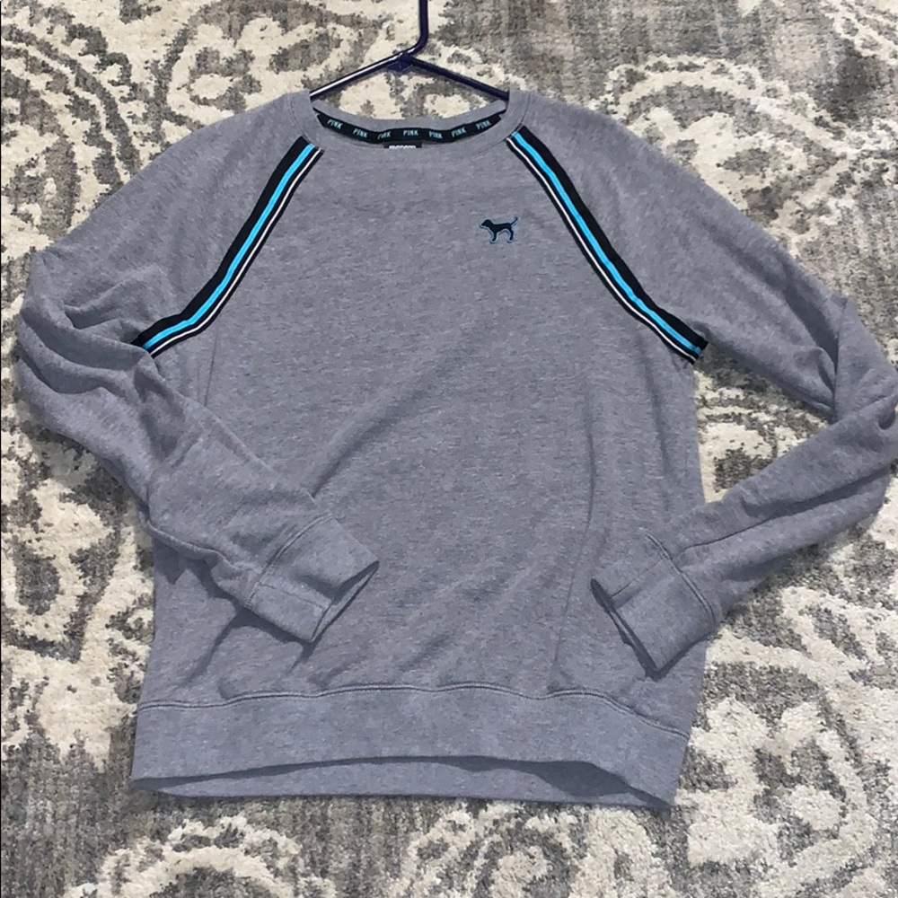Pull over sweatshirt